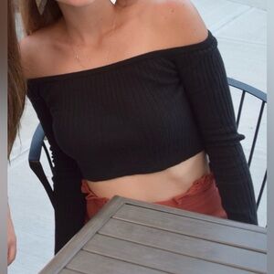 Longsleeve Black Crop Off the Shoulder Sweater
